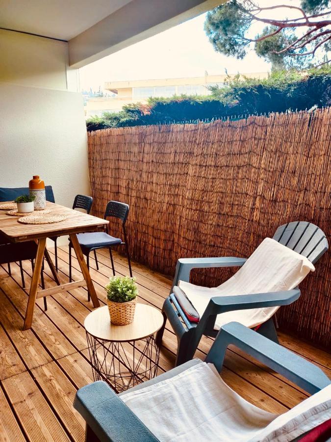 Mandelieu Grand Studio Avec Piscine Et Proche De La Mer Eksteriør bilde